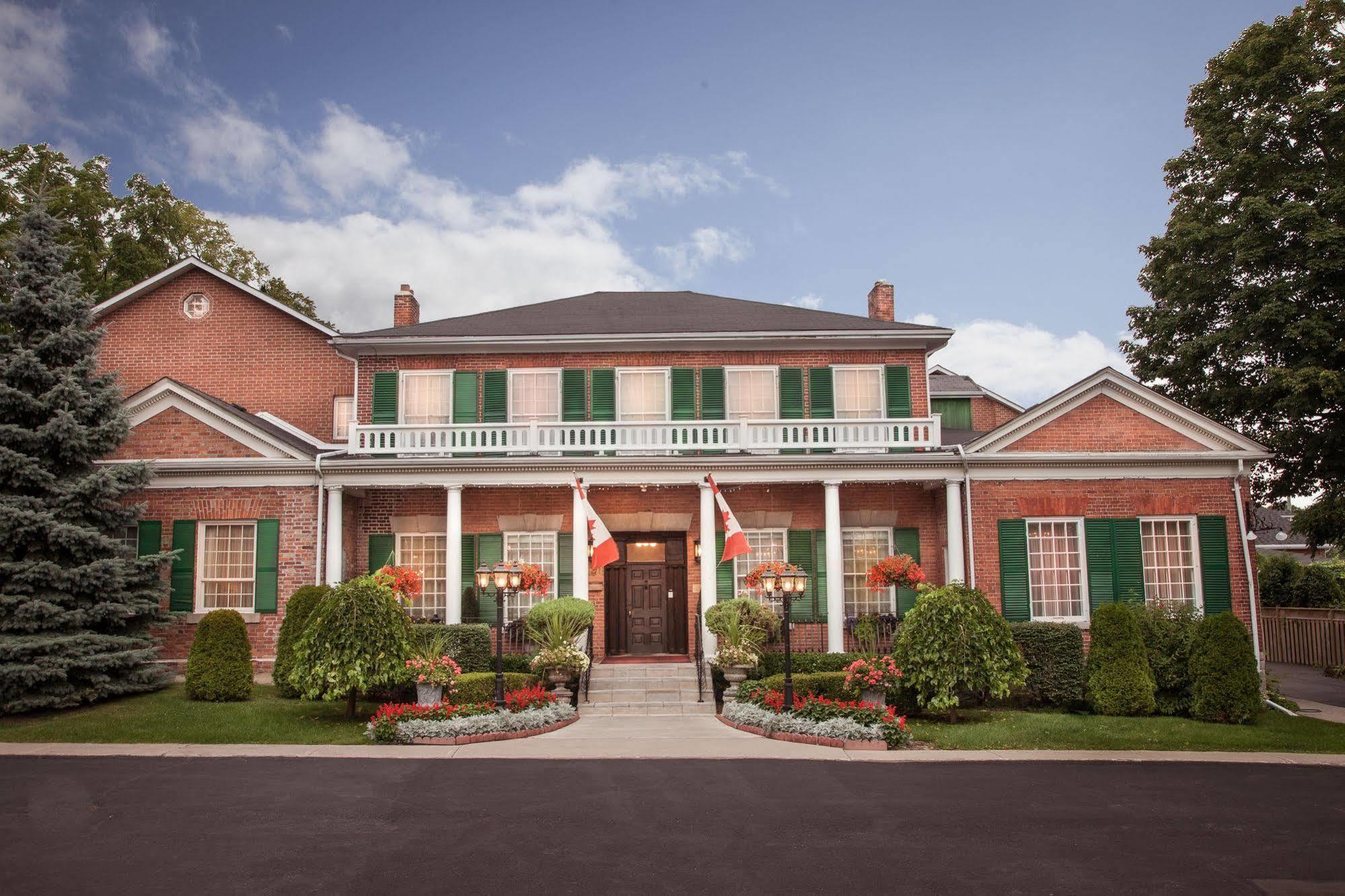 The Woodlawn Inn Cobourg Exterior foto